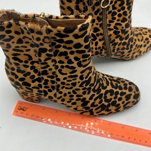 New EARTH cheetah print ankle booties size 6.5 - Picture 5 of 6